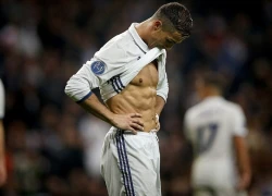 Ronaldo bị tố ra hiệu cho fan Real...ngậm miệng lại