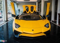 Siêu xe mui trần Lamborghini Aventador Roadster độc nhất VN