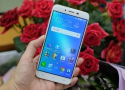 Smartphone màn hình 5,5 inch, pin chờ 38 ngày