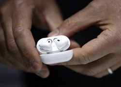 Tai nghe không dây Apple AirPods đến tay người dùng