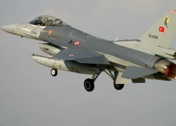 Tiêm kích F-16 Thổ Nhĩ Kỳ lao xuống đất, phi công thoát chết