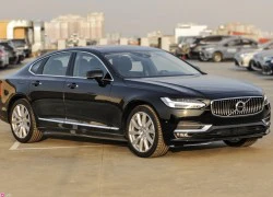 Volvo S90 Momentum: Giá hơn 2 tỷ, cạnh tranh E-Class tại VN