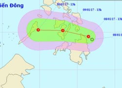 Áp thấp nhiệt đới đầu tiên trong năm áp sát biển Đông