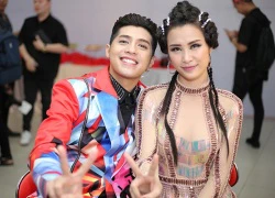 Fan "choáng váng" với thời trang kỳ quặc của dàn HLV The Voice 2017