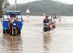 Lũ gây ngập ở Phú Yên ngày cận Tết