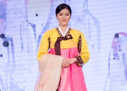 Người mẫu Huỳnh Tiên khoe sắc với hanbok