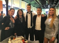 Ronaldo, Messi và Sharapova nô nức chào năm mới 2017