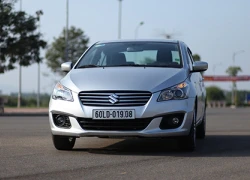 Suzuki Ciaz - 'tí hon' đối đầu khổng lồ Vios