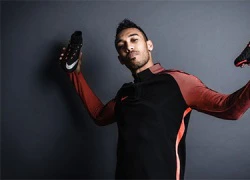 Aubameyang bay sang London, lập đội với Rashford và Kane