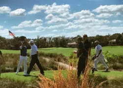 Buổi chơi golf với Abe và nguy cơ xung đột lợi ích của Trump