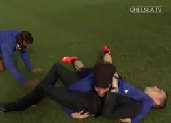 David Luiz hạ đo ván MC truyền hình