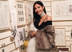 Hoàng Thùy ngồi hàng đầu xem show Burberry tại London