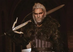 Không nghi ngờ gì nữa, đây chính là bản sao của Geralt trong The Witcher 3 ngoài đời thực