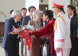 Nhà vua và Hoàng hậu Nhật Bản trong ngày đầu tiên thăm Việt Nam