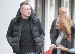 Phil Jones sa thải người giúp việc