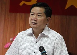 &#8220;Tôi chưa thấy ai mời một ông tiến sĩ lên hát cải lương&#8221;