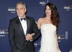 Vợ tài tử George Clooney xuất hiện xinh đẹp dù mang bầu song thai