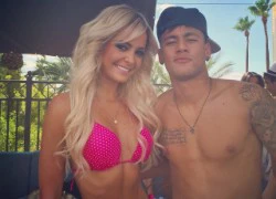 Bạn thân Neymar khoe trọn vẻ bốc lửa cùng bikini