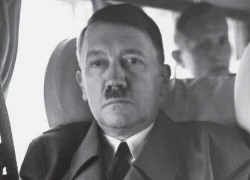 Cận vệ của Hitler kể lại vụ tự sát của trùm phát xít bên trong boong-ke