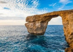 Cổng vòm đá Azure Window nổi tiếng sụp xuống biển