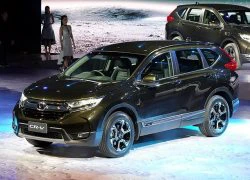 Honda CR-V 2017 ra mắt bản 7 chỗ, giá từ 917 triệu đồng