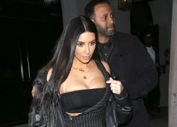 Kim Kardashian lại bóp nghẹt vòng một ngoại cỡ