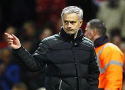 Loay hoay với đội hình rách nát, Mourinho tuyên chiến FIFA