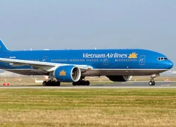 Máy bay Vietnam Airlines hạ cánh khẩn vì hành khách viêm phổi