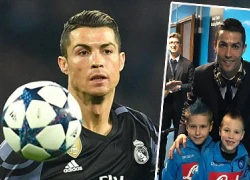 Ronaldo chụp hình cùng fan nhí đặc biệt