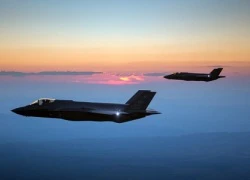 Siêu tiêm kích F-35 Australia không thể bay qua giông sét