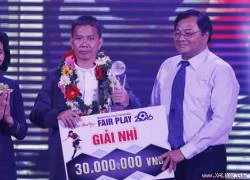 Sự cố trao nhầm giải thưởng trong đêm gala trao giải fair-play 2016