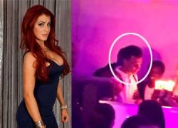 Alli tiệc tùng thâu đêm với người mẫu Playboy