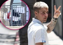 Bỏ biệt thự sang, Justin Bieber thuê phòng khách sạn và tự làm việc này