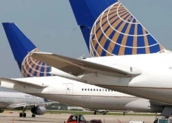 Các thượng nghị sĩ Mỹ đòi United Airlines giải thích vụ kéo lê hành khách