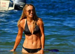 Những shot đồ bikini ấn tượng của Caroline Wozniacki