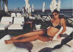 Quyến rũ và đằm thắm như Taylor Hill