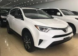 Toyota RAV4 2017 về Việt Nam giá 2 tỷ đồng