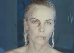 Từng suýt liệt người, Charlize Theron vẫn đóng phim hành động