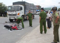 Xe tải tông xe máy, 1 phụ nữ bị lột toàn bộ da đầu