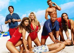 Baywatch có gì ngoài trai đẹp 6 múi và dàn mỹ nữ bikini bốc lửa?