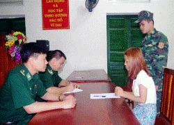 Biên phòng bắt hai kẻ buôn người bán sang Trung Quốc