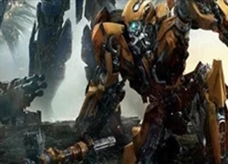 Bumblebee 'tan rã thành từng mảnh' trong trailer mới của Transformers:Chiến Binh Cuối Cùng