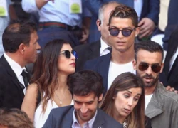 C. Ronaldo đến sân tennis cổ vũ bạn thân Nadal