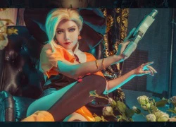 Chảy máu mũi với cosplay Mercy cực gợi cảm trong Overwatch