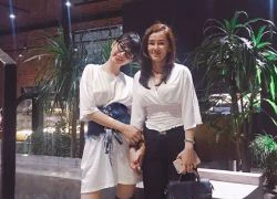 Có mẹ trẻ đẹp, Angela Phương Trinh lộ chuyện bị cho là "2 chị em"