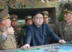 Kim Jong-un ra đảo tiền tuyến, dọa tấn công Hàn Quốc