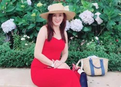 Mẹ Angela Phương Trinh xinh như hotgirl, fan tấm tắc ngợi khen