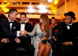 Messi chọn cưới vào sinh nhật, mời Ronaldo chung vui