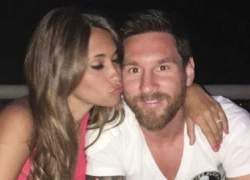 Messi dời ngày cưới tới 30/6