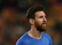 Messi mang tiếng cười cho trẻ em vùng chiến sự